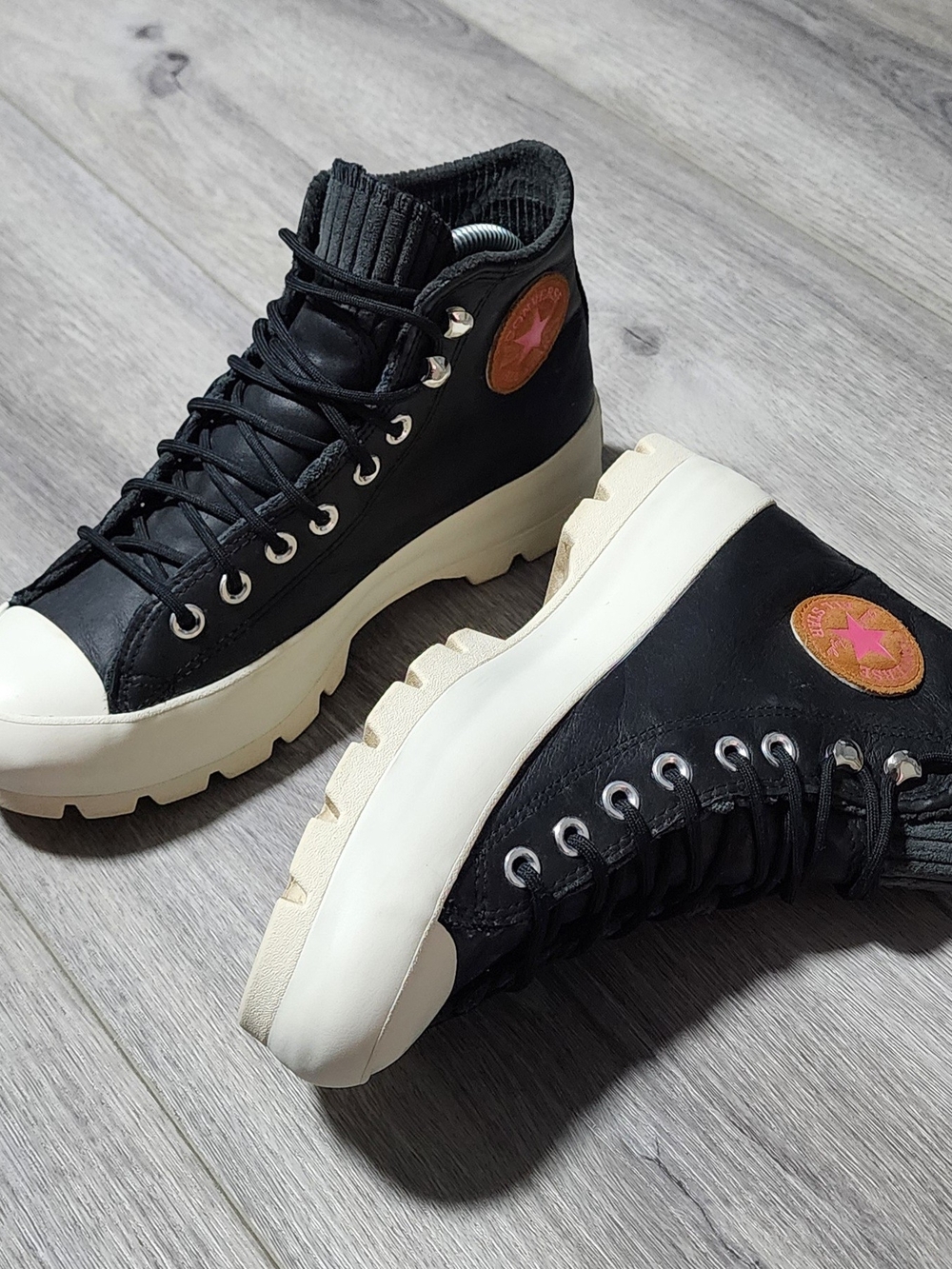 Converse Chuck Taylor All Star Lugged High Top Leather Chunky Sneakers Women 8.5